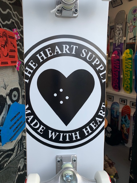 The Heart Supply HS Hol 20 CM Badge Logo Completes White 8.25"